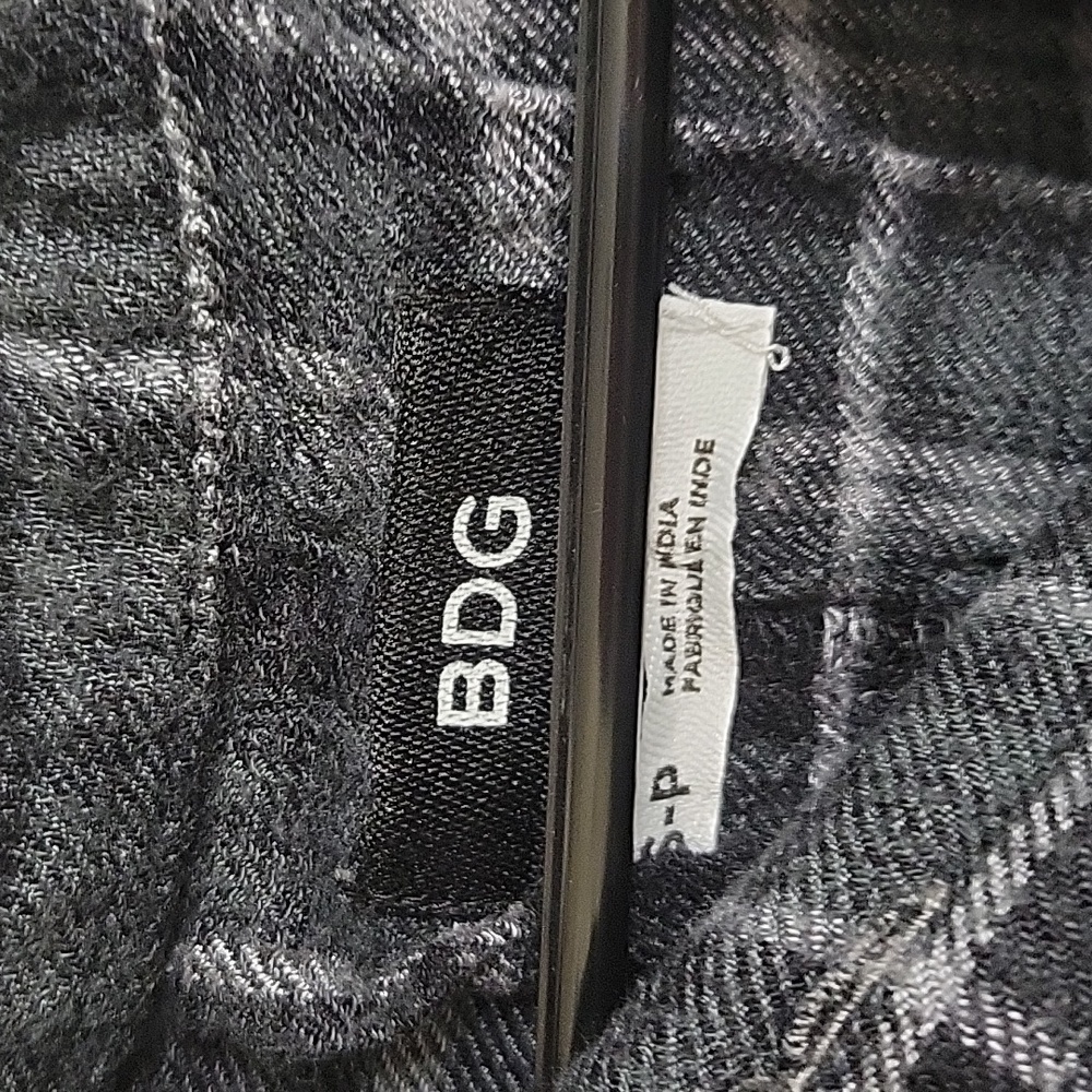 Bdg Super Soft Oversized Flannel Button Down Shir… - image 2